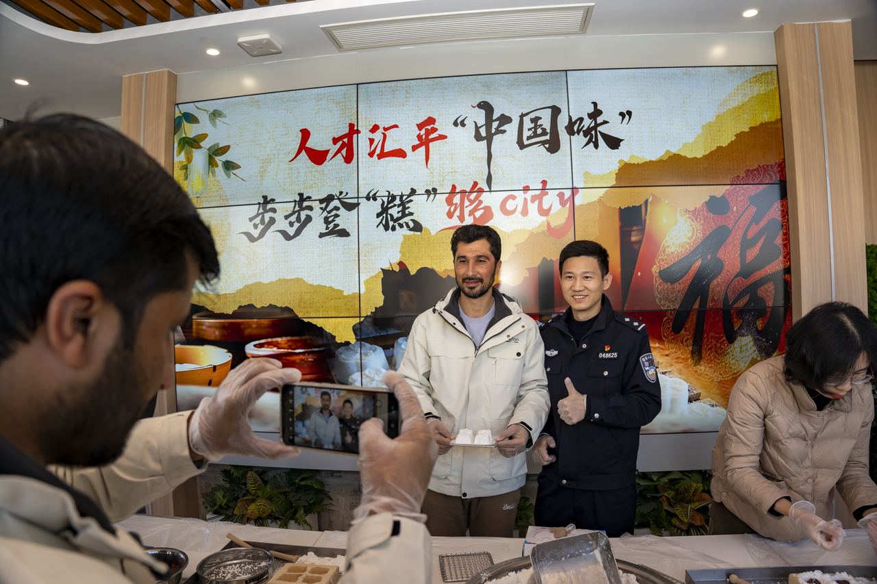 品尝地道“中国味”