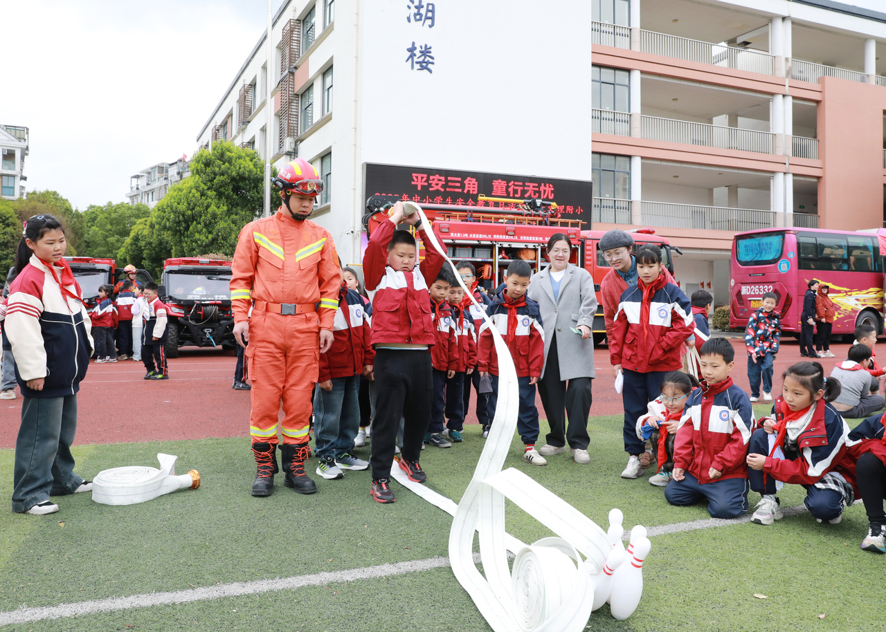 安全教育送进学校